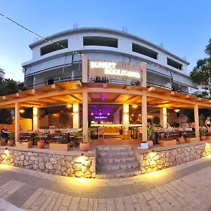 Sunset Boulevard Guest house